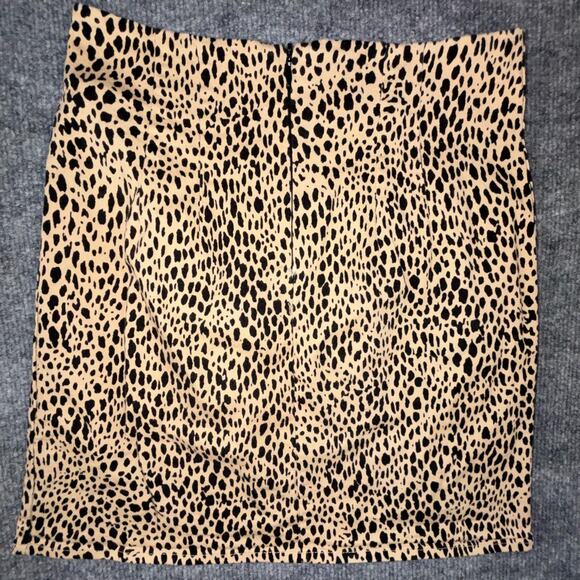 Brandy Melville Leopard Mini Skirt Made in Italy Cute Trendy Teen One Size 3 - Picture 7 of 7